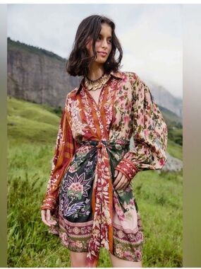 Mixed Winter Garden
Lenzing Viscose Mini Dress by farm Rio